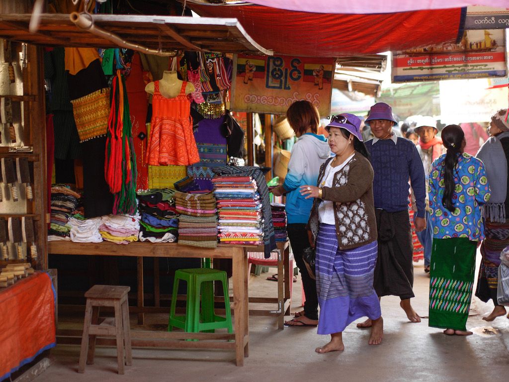 Town market, Myanmar. Photo: ADB.